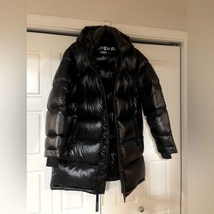 TNA The Super Puff, mid length, size M, gloss black, excellent condition